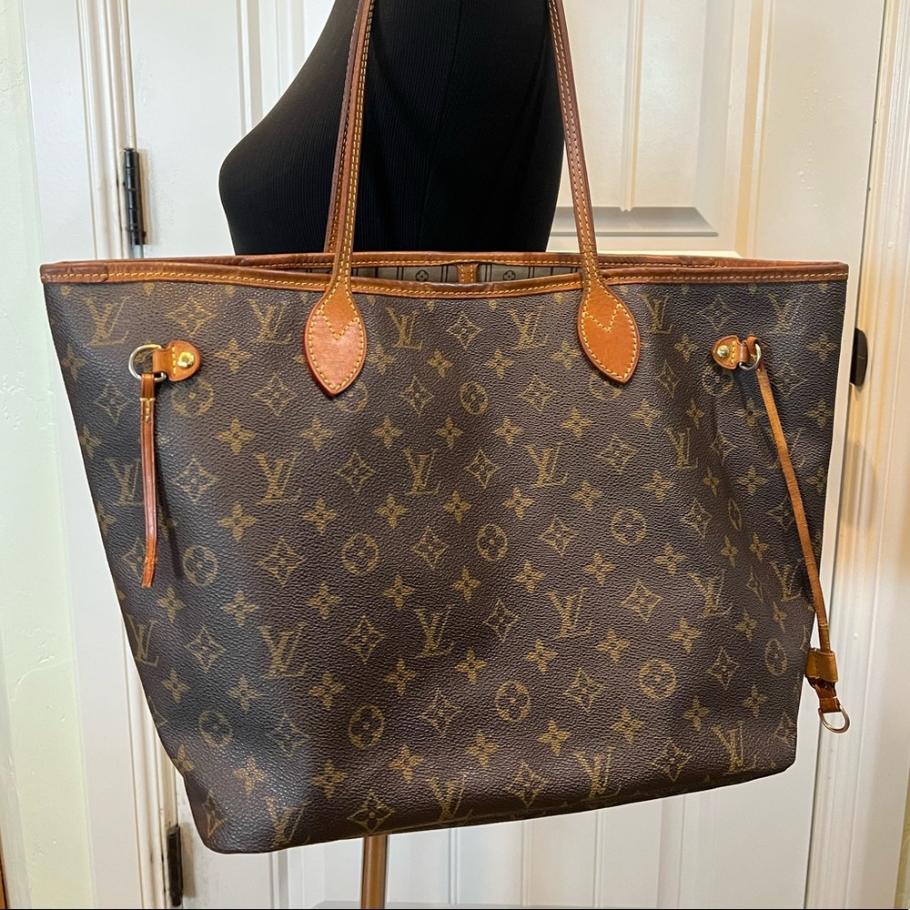 🚫SOLD🚫 Authentic Louis Vuitton Neverfull MM